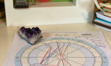 lectura de tránsitos planetarios y tarot